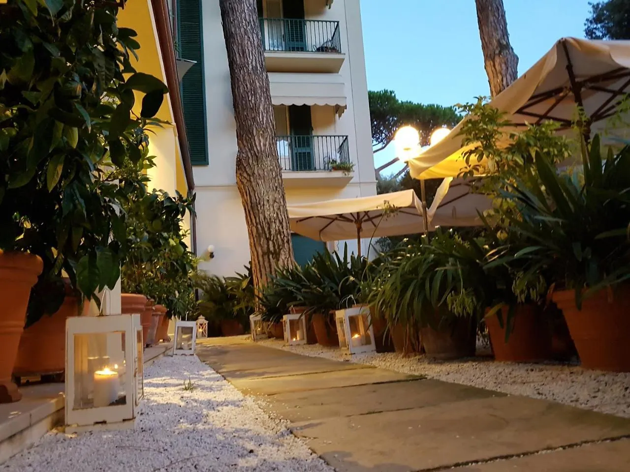 Hotel La Primula Forte dei Marmi Italy